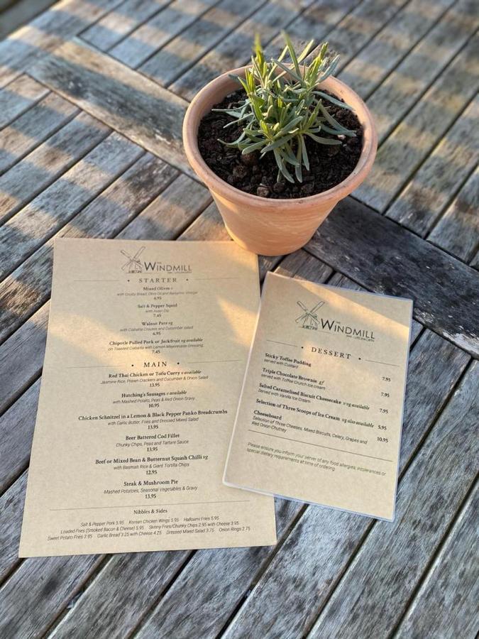 הורשאם The Windmill Inn מראה חיצוני תמונה