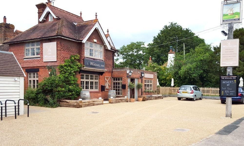 הורשאם The Windmill Inn מראה חיצוני תמונה